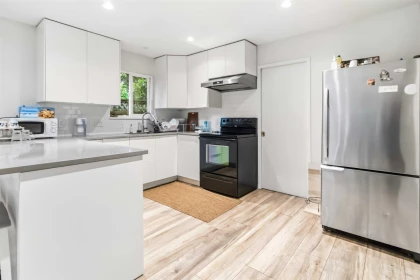 Breakfast Nook Photo of 11286 Kingcome Avenue, Richmond, BC