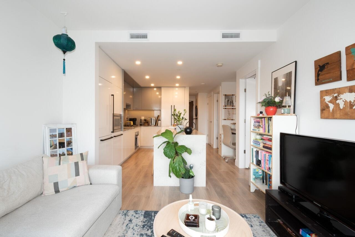 Basement Recreation Room Photo of 707 4711 Hazel Street, Burnaby, BC