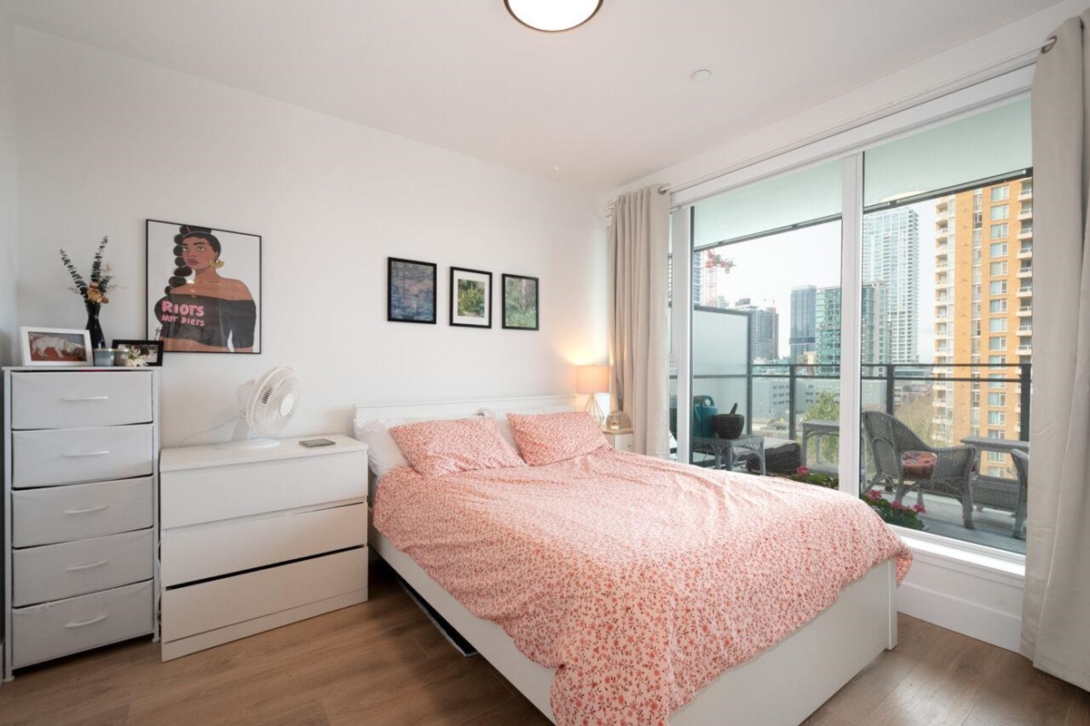 Entry Foyer Photo of 707 4711 Hazel Street, Burnaby, BC