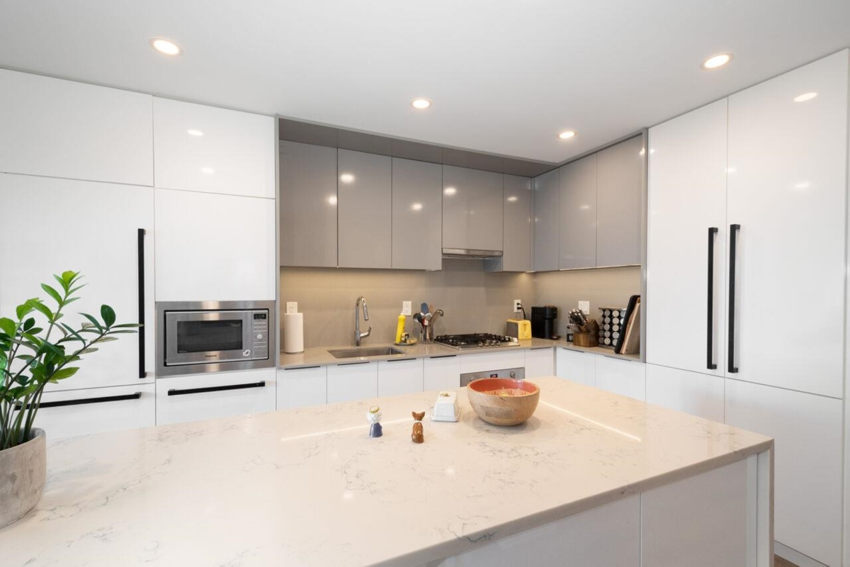 Family Room Photo of 707 4711 Hazel Street, Burnaby, BC