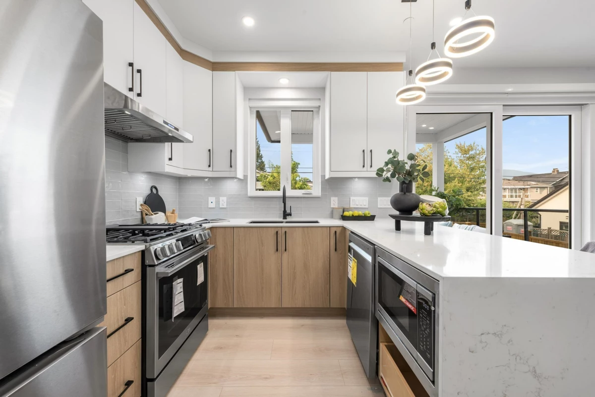 Kitchen Photo of 2743 Mcgill Street, Vancouver, BC