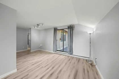 304 9128 Capella Drive, Burnaby, BC, Burnaby — Apartment/Condo for sale