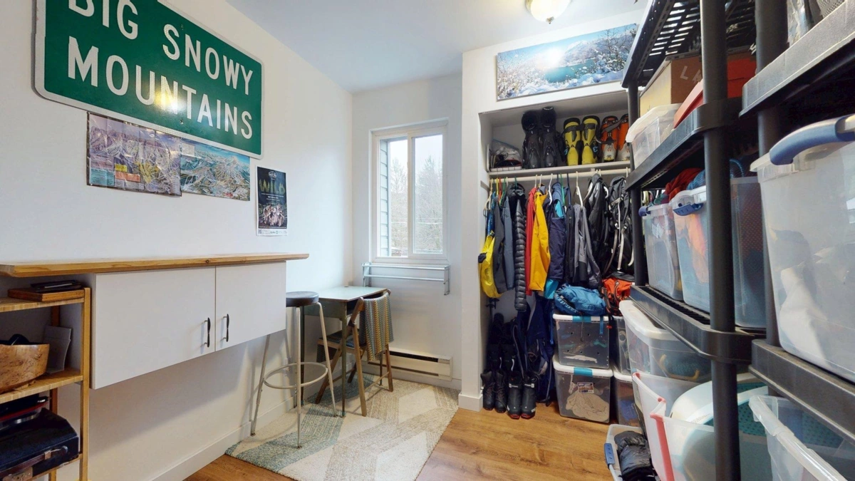 Hot Tub / Spa Photo of 7 38455 Wilson Crescent, Squamish, BC