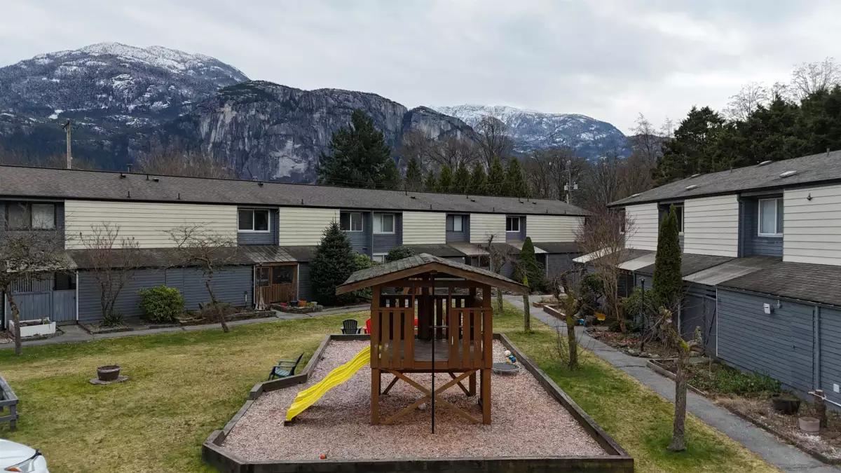 Neighborhood Park Photo Near 7 38455 Wilson Crescent, Squamish, BC