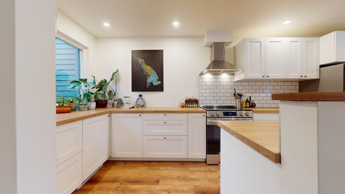 Powder Room Photo of 7 38455 Wilson Crescent, Squamish, BC