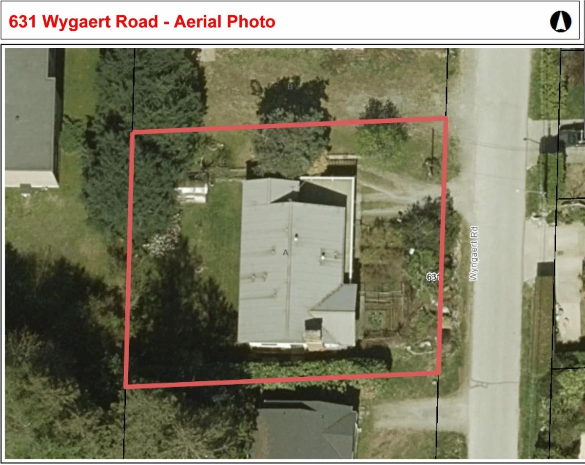 Hot Tub / Spa Photo of 631 Wyngaert Road, Gibsons, BC