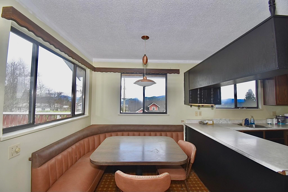 Kitchen Photo of 631 Wyngaert Road, Gibsons, BC