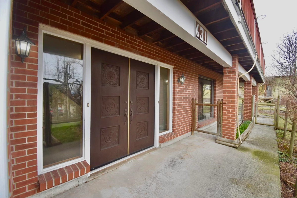 Living Room Photo of 631 Wyngaert Road, Gibsons, BC
