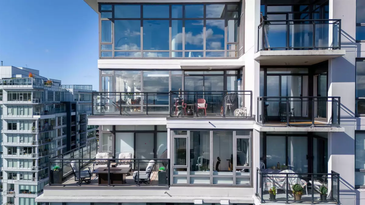 Front Yard Photo of 2602 400 Capilano Road, Port Moody, BC