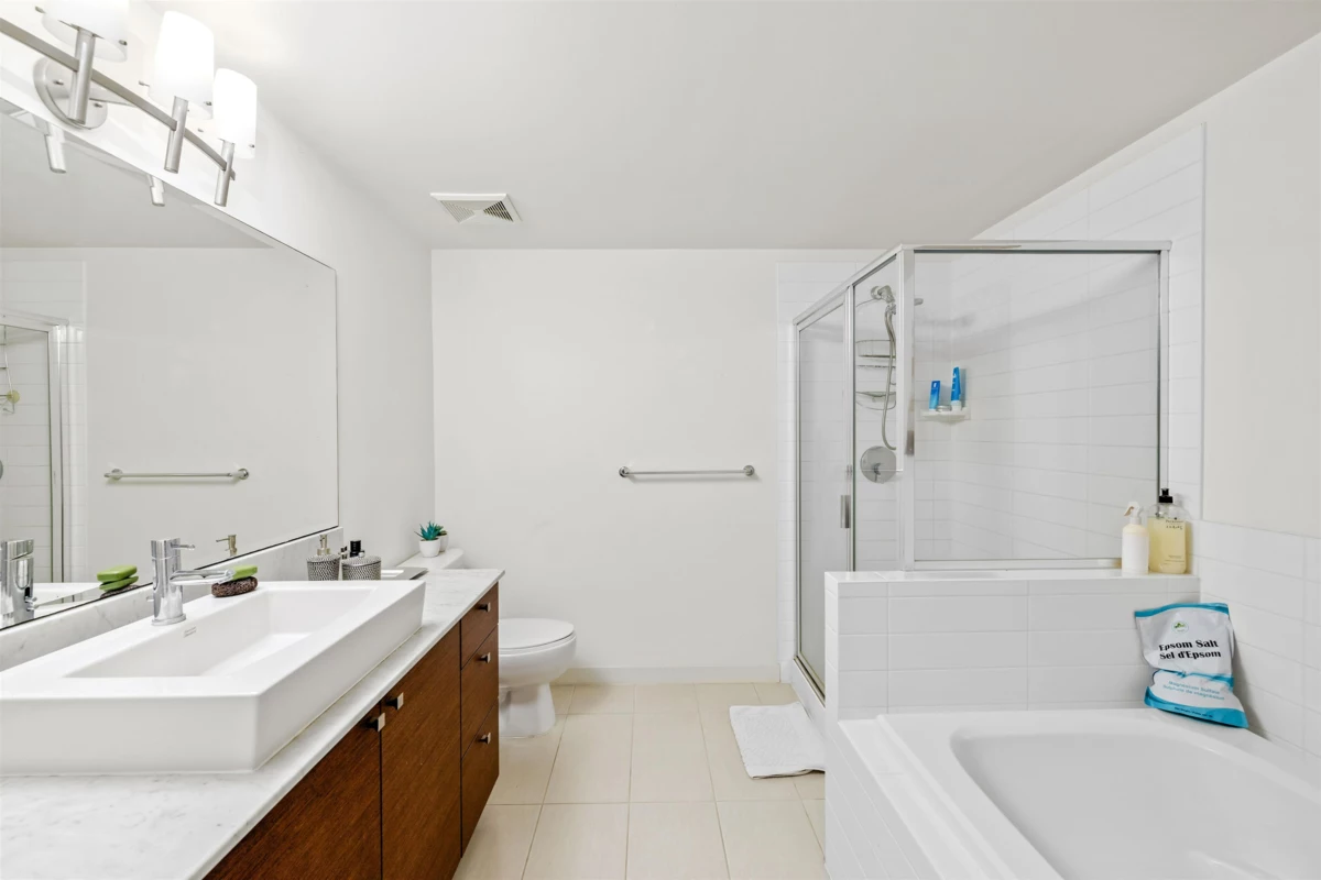 Office / Den Photo of 2602 400 Capilano Road, Port Moody, BC