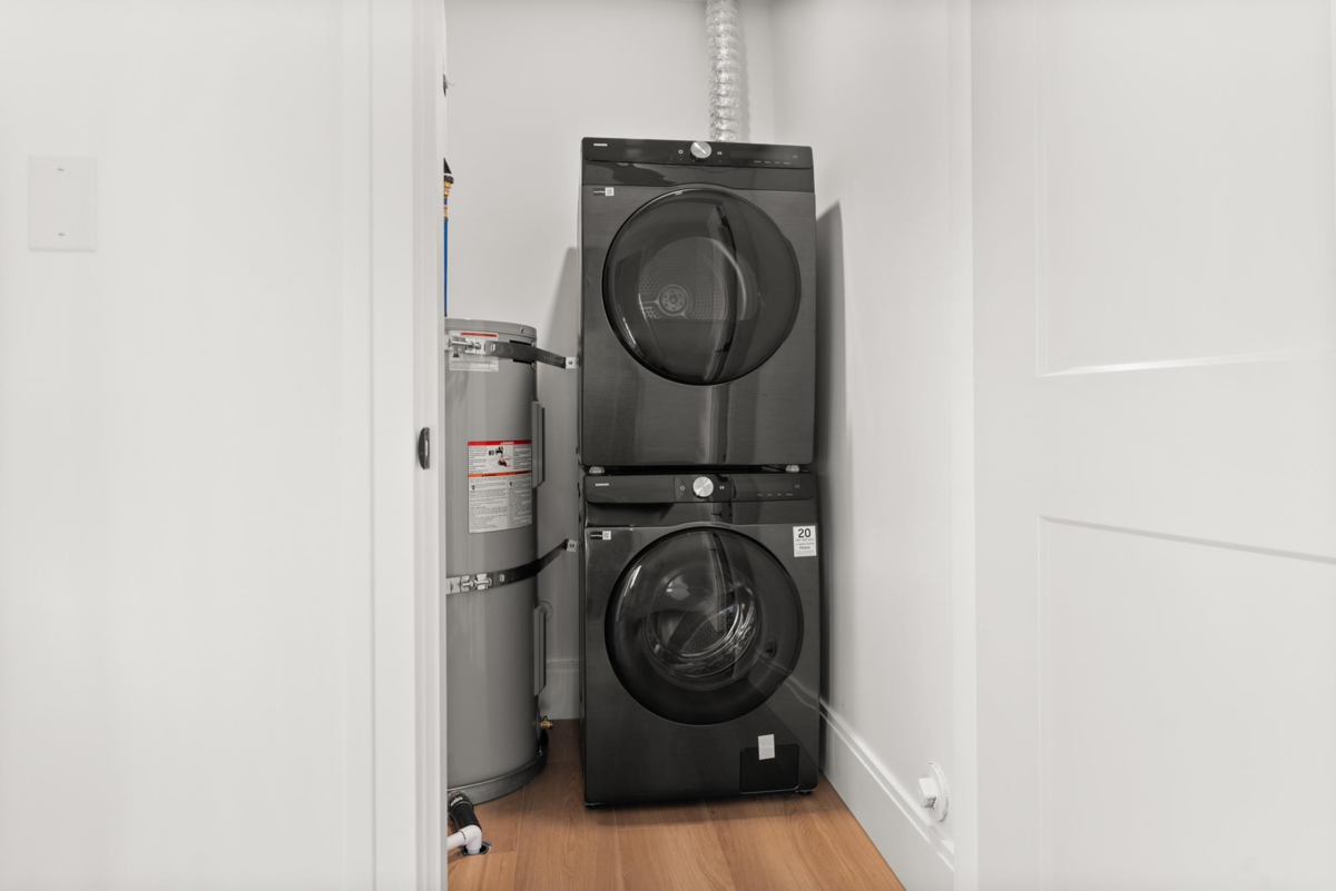 Outdoor Kitchen Photo of 245 66 Street, Delta, BC