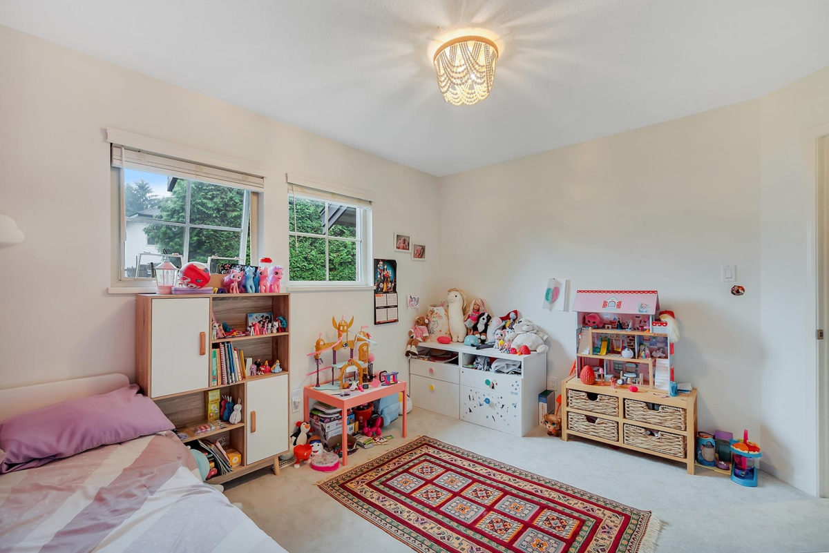 Aerial View of 18 1550 Larkhall Crescent, North Vancouver, BC