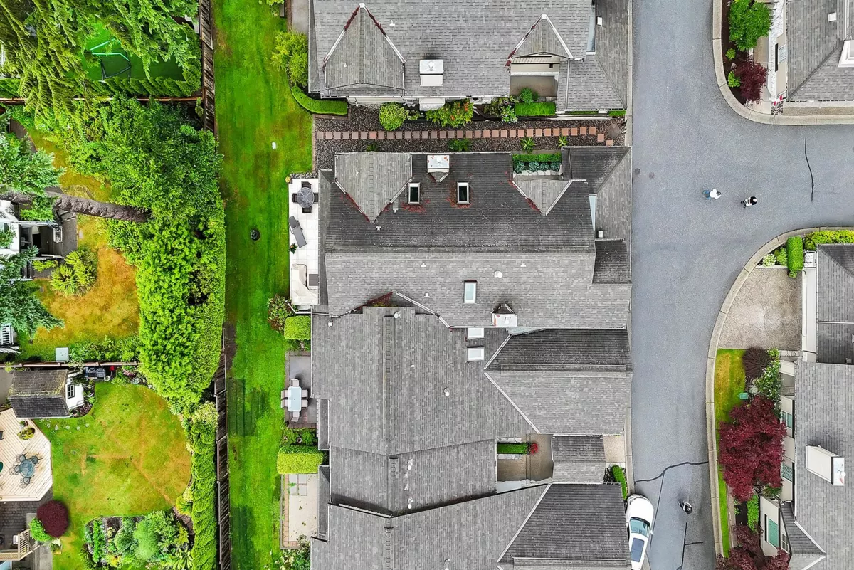 Dining Area Photo of 18 1550 Larkhall Crescent, North Vancouver, BC