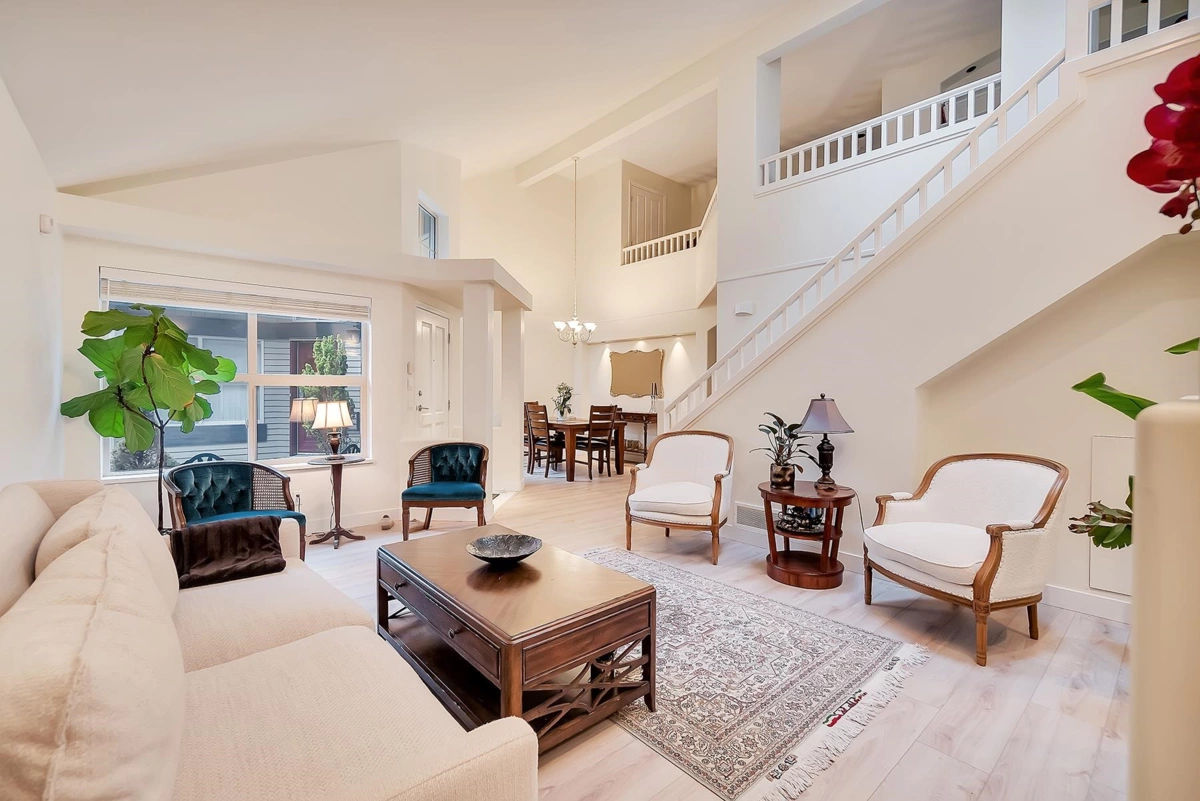 Kitchen Island Photo of 18 1550 Larkhall Crescent, North Vancouver, BC