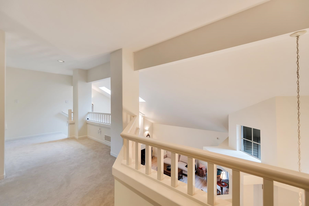 Outdoor Deck Photo of 18 1550 Larkhall Crescent, North Vancouver, BC