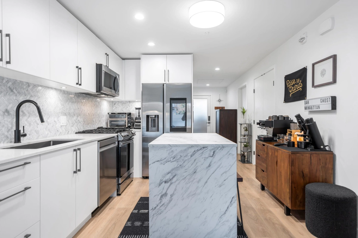 Guest Bathroom Photo of 146 545 E 2nd Street, North Vancouver, BC