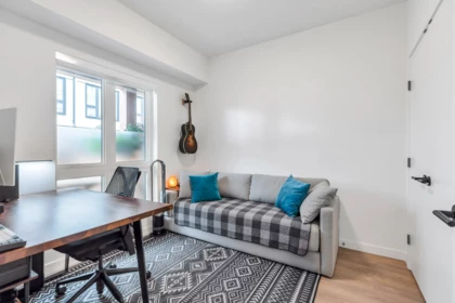 Primary Bedroom Photo of 146 545 E 2nd Street, North Vancouver, BC