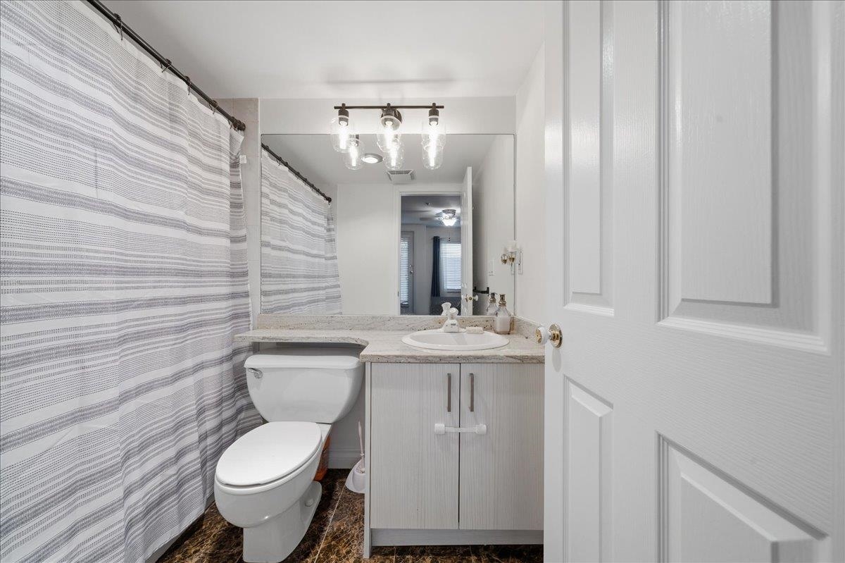 Entry Foyer Photo of 105 2345 Central Avenue, Port Coquitlam, BC