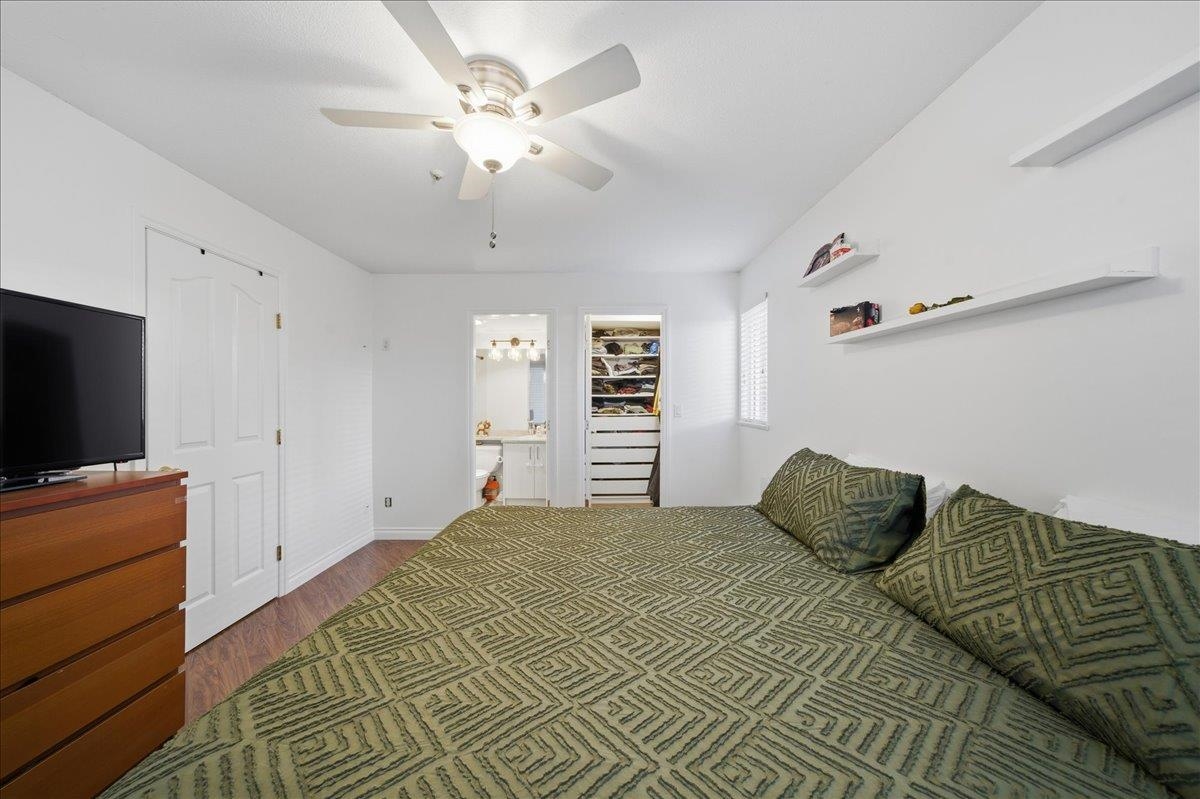 Hallway Photo of 105 2345 Central Avenue, Port Coquitlam, BC