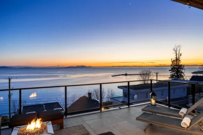 15310 Victoria Avenue, White Rock, BC