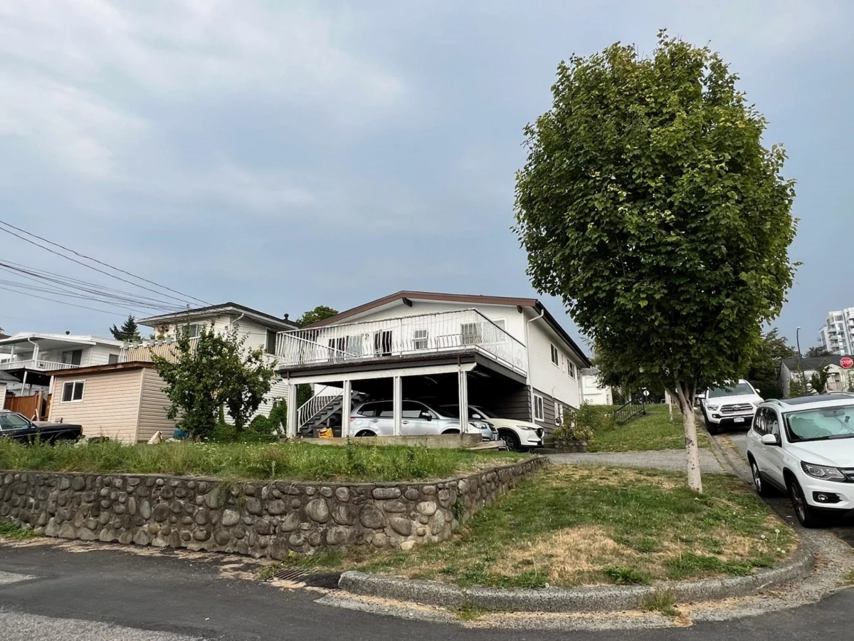 Living Room Photo of 4695 Nanaimo Street, Vancouver, BC