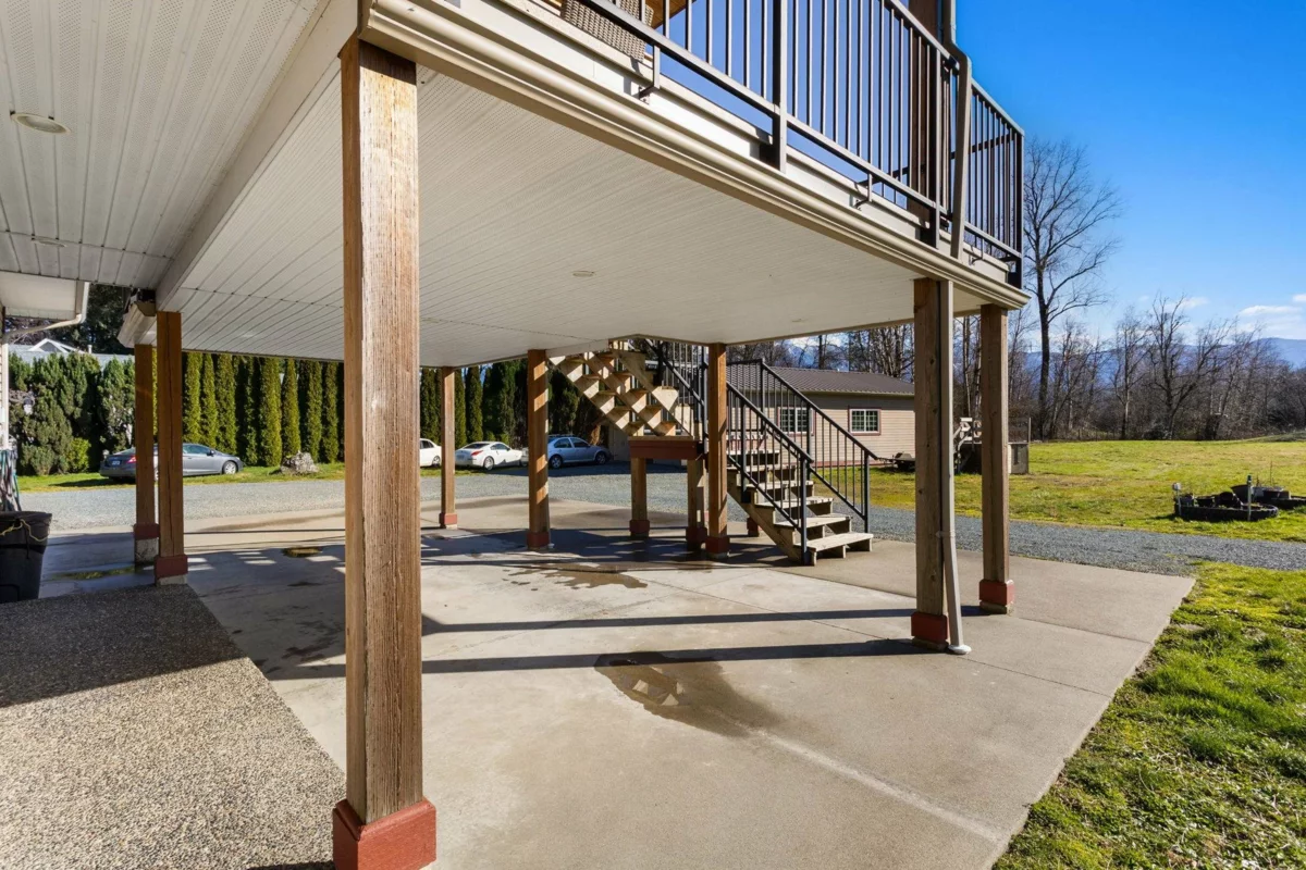 Backyard Photo of 5260 Mccallum Road, Agassiz, BC