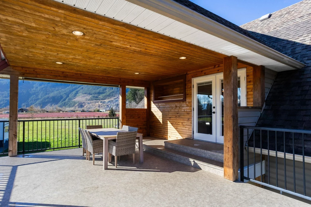 Outdoor Patio Photo of 5260 Mccallum Road, Agassiz, BC