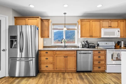 Breakfast Nook Photo of 5260 Mccallum Road, Agassiz, BC