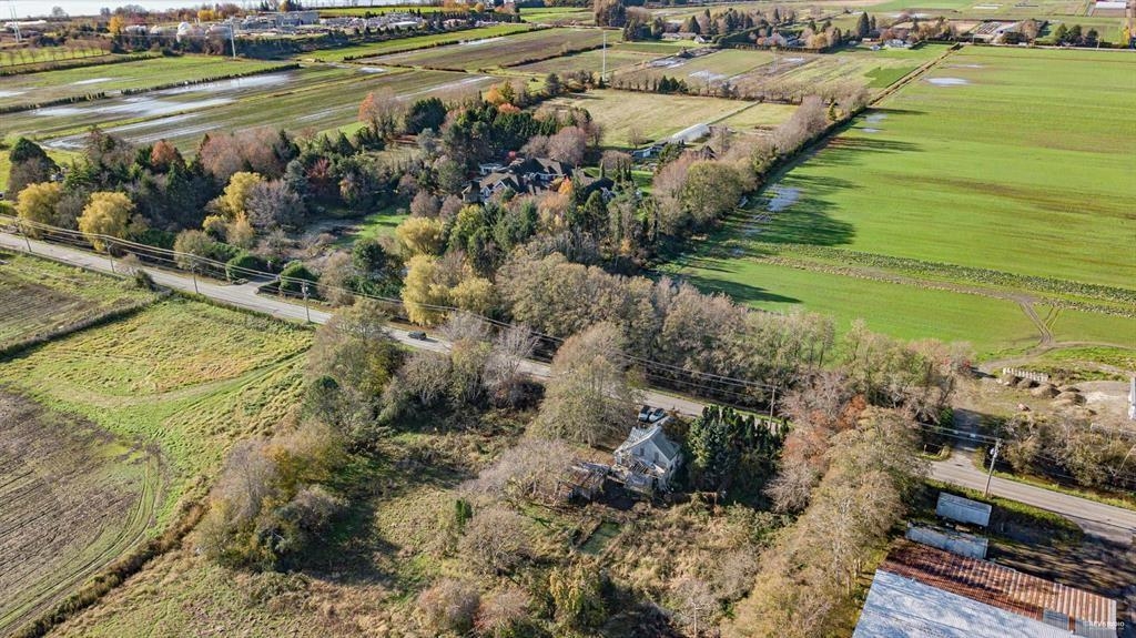 Kitchen Photo of 12620 No. 3 Road, Richmond, BC