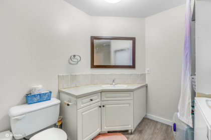 Laundry Room Photo of 3737 Lethbridge Drive, Abbotsford, BC