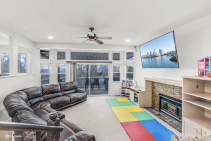 Primary Bedroom Photo of 3737 Lethbridge Drive, Abbotsford, BC