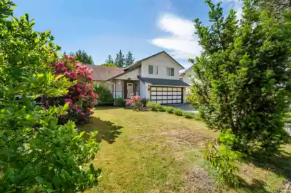 4483 208 Street, Langley, BC