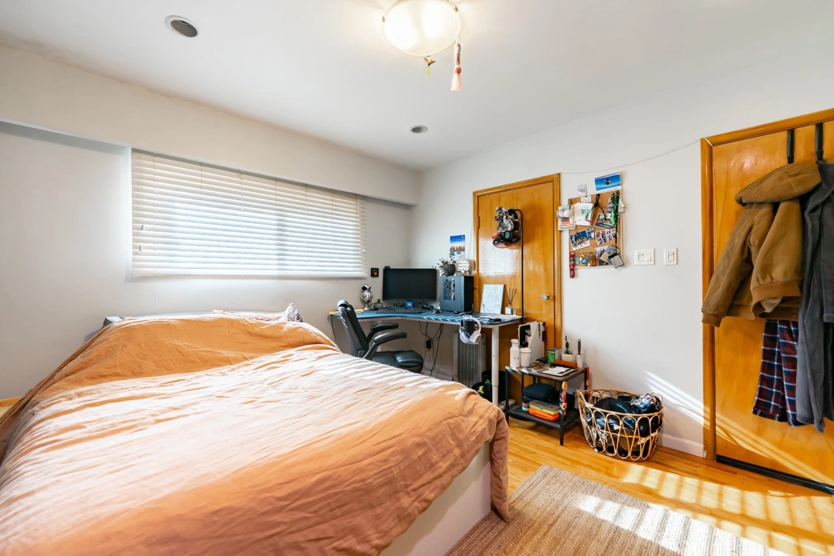 Backyard Photo of 3654 E 25th Avenue, Vancouver, BC