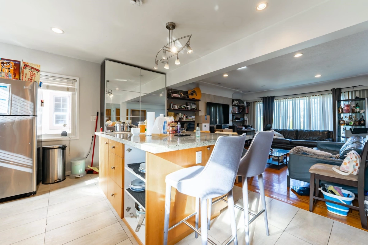 Breakfast Nook Photo of 3654 E 25th Avenue, Vancouver, BC