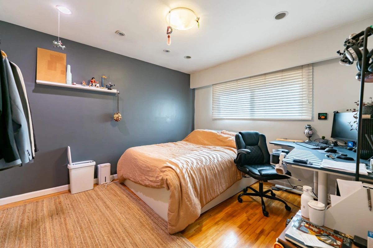 Garage Interior Photo of 3654 E 25th Avenue, Vancouver, BC