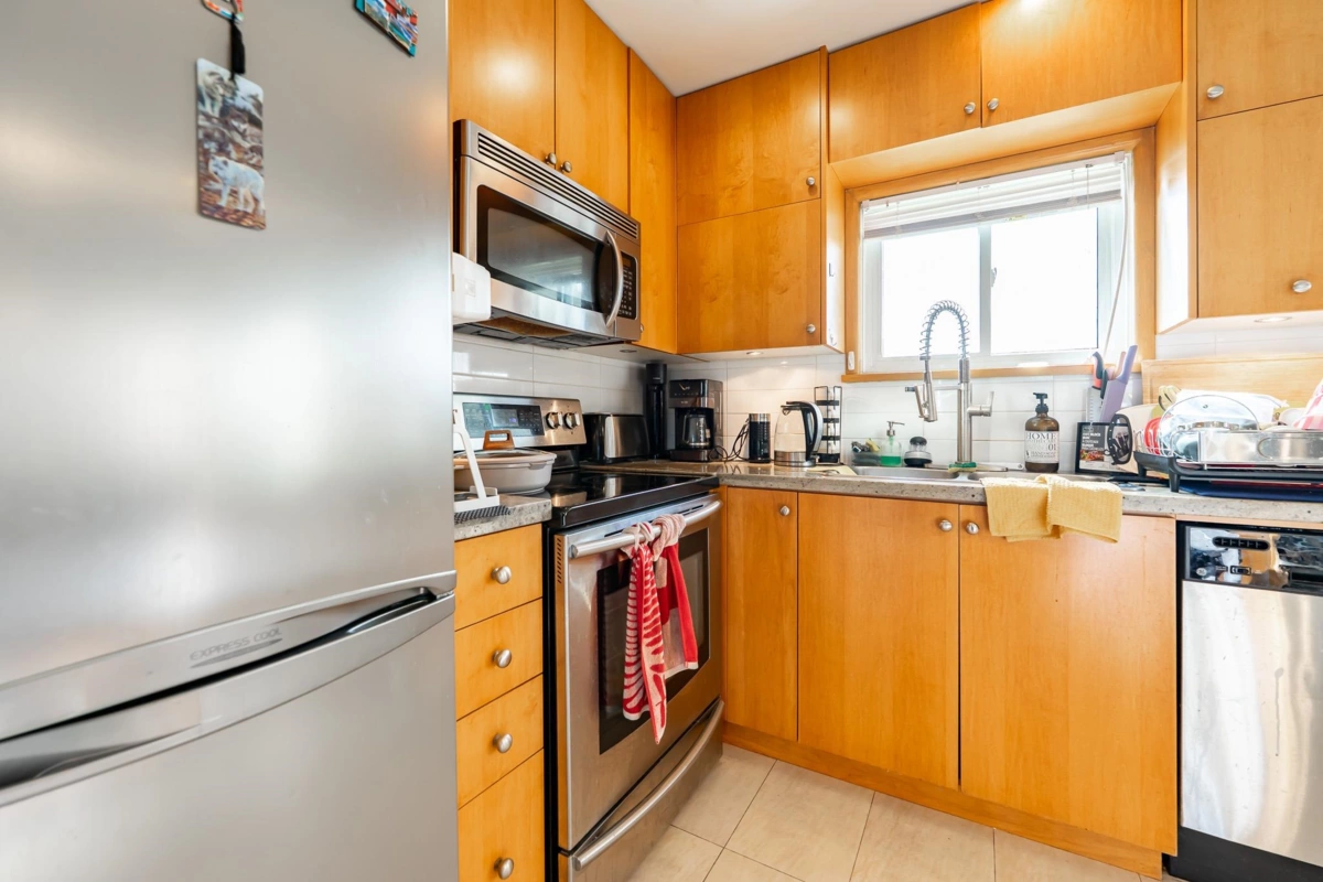 Guest Bathroom Photo of 3654 E 25th Avenue, Vancouver, BC