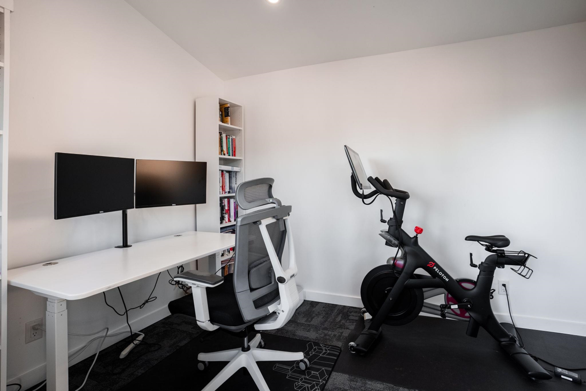 Backyard Photo of 3015 Royal Avenue, North Vancouver, BC