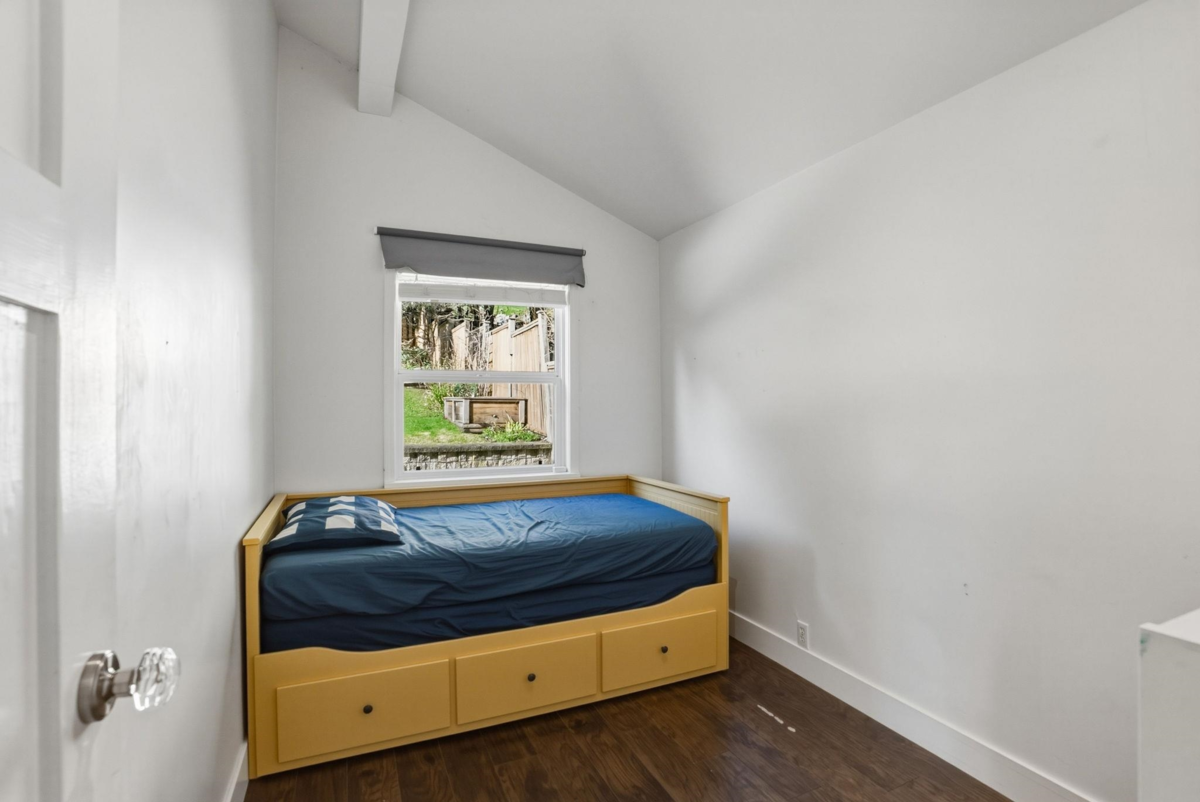 Bedroom 3 Photo of 3015 Royal Avenue, North Vancouver, BC