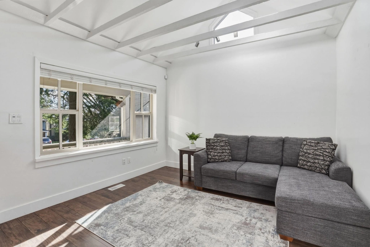 Dining Area Photo of 3015 Royal Avenue, North Vancouver, BC