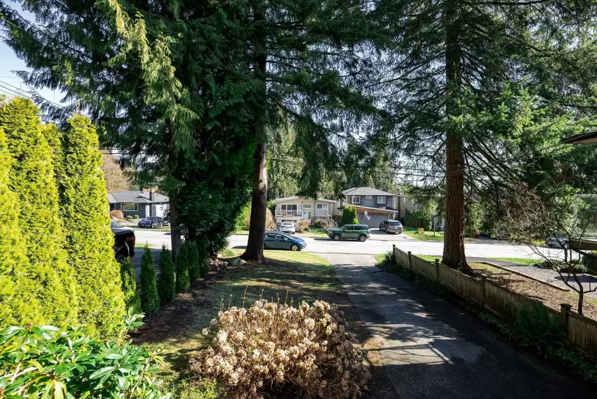 Fitness Center Photo Near 3015 Royal Avenue, North Vancouver, BC