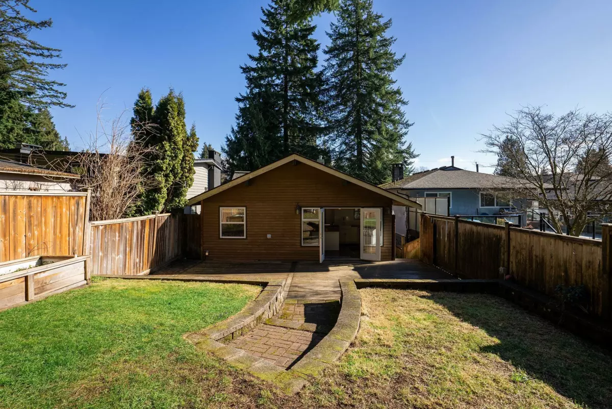 Laundry Room Photo of 3015 Royal Avenue, North Vancouver, BC