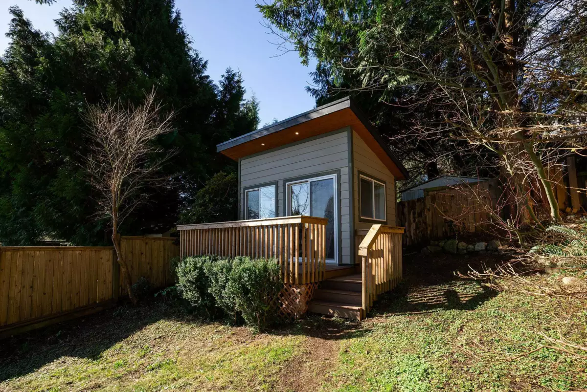 Outdoor Patio Photo of 3015 Royal Avenue, North Vancouver, BC