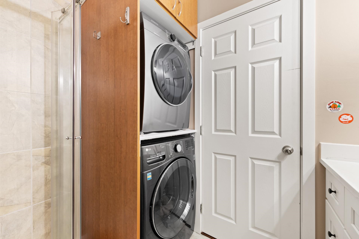 Backyard Photo of 5039 Marine Drive, Burnaby, BC