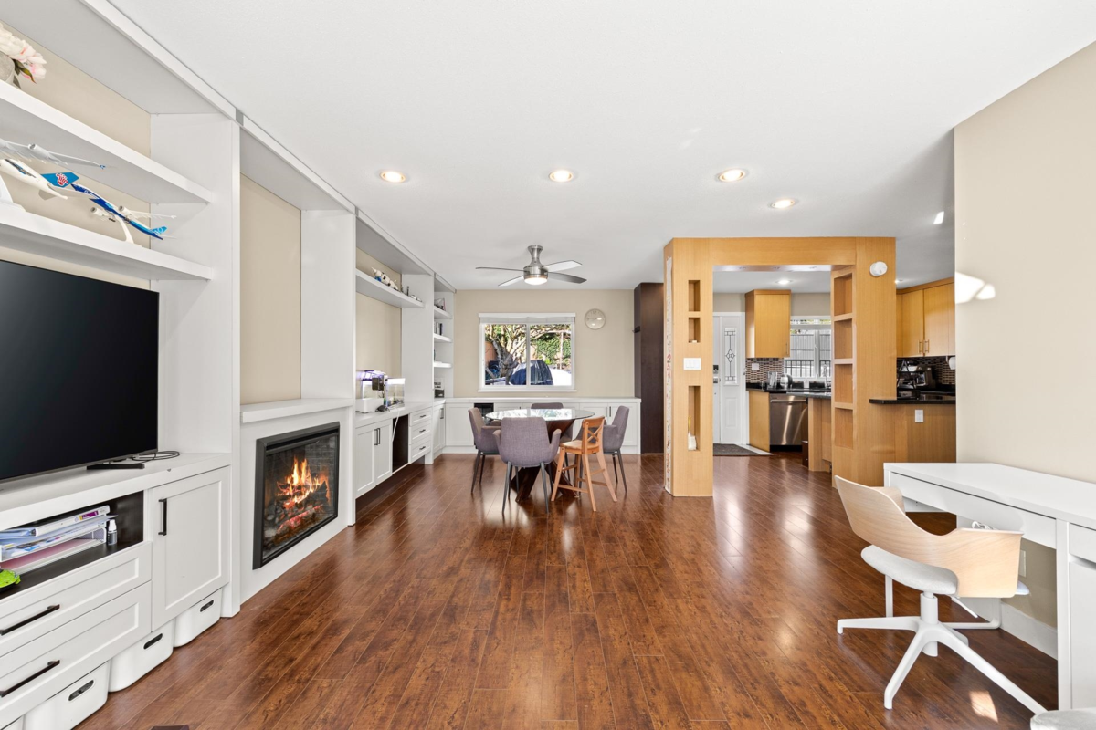 Basement Recreation Room Photo of 5039 Marine Drive, Burnaby, BC