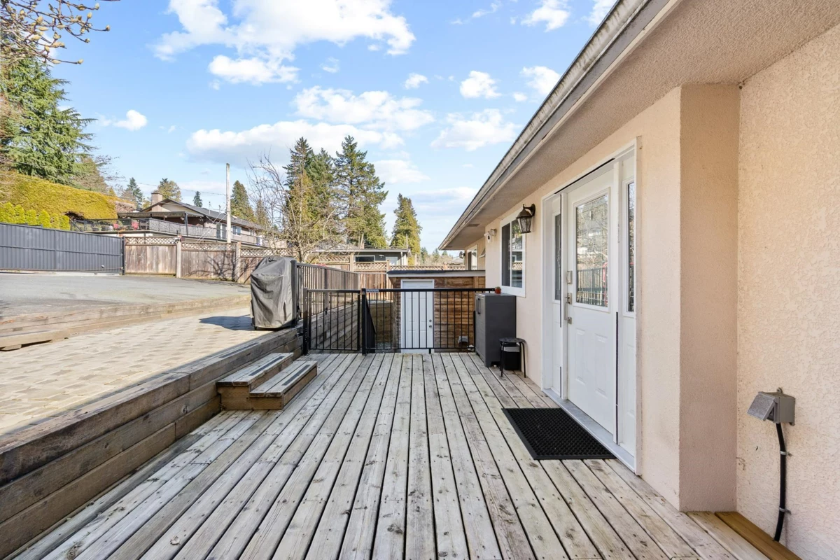 Kitchen Island Photo of 5039 Marine Drive, Burnaby, BC