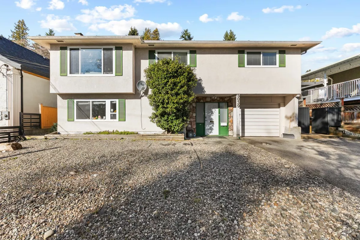 Living Room Photo of 5039 Marine Drive, Burnaby, BC
