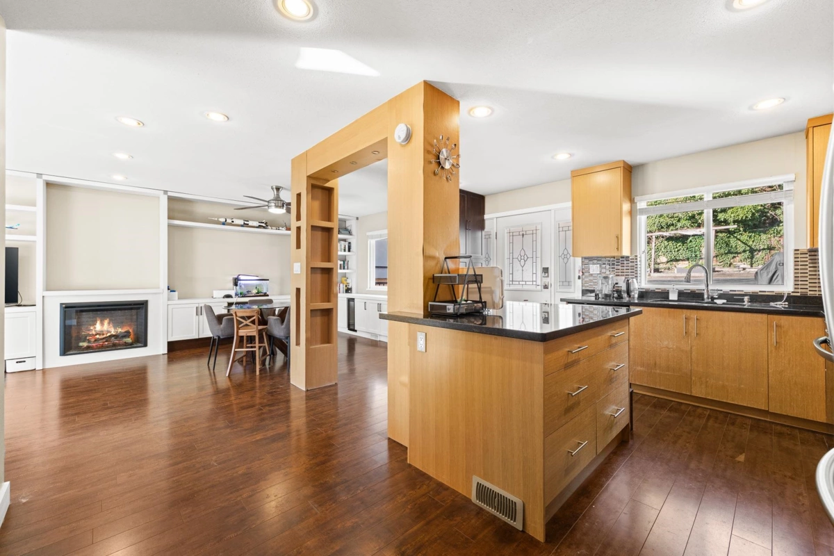 Walk-In Closet Photo of 5039 Marine Drive, Burnaby, BC