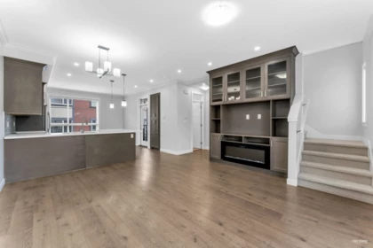 10 16127 87 Avenue, Surrey, BC