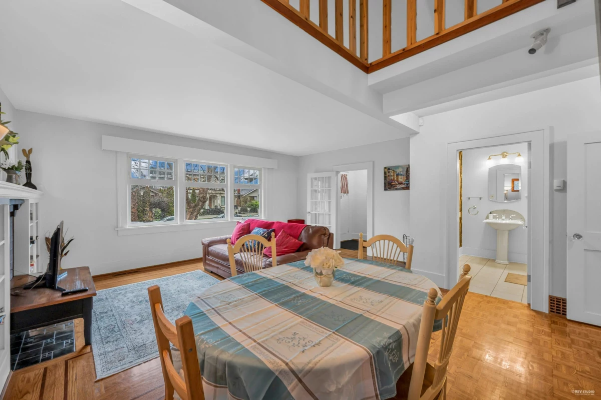 Breakfast Nook Photo of 3174 W 10th Avenue, Vancouver, BC