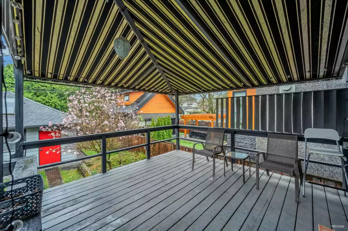 Entry Foyer Photo of 3174 W 10th Avenue, Vancouver, BC